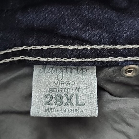 Daytrip Women's Virgo Bootcut Dark Blue Demin Jeans Faded Gold Stitch Size 28XL - Picture 12 of 16